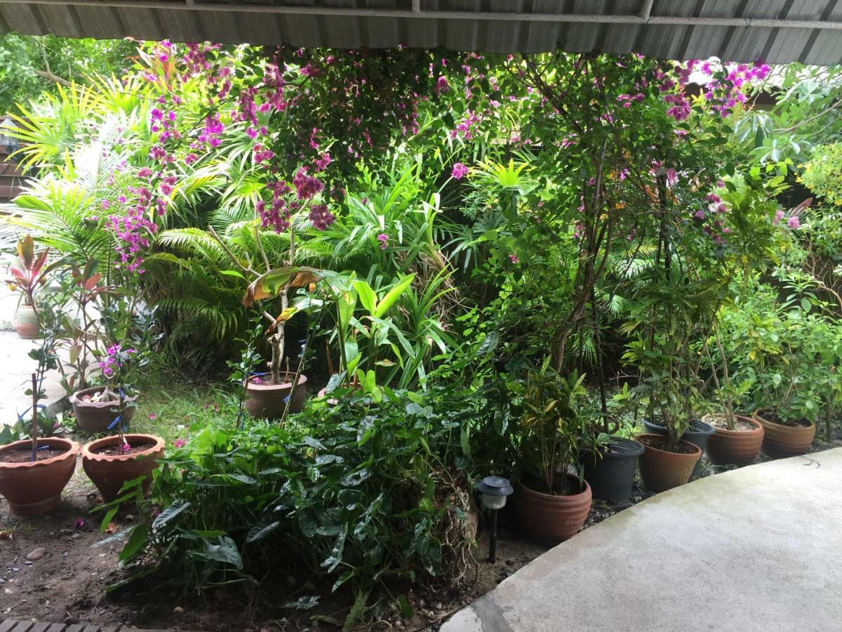 Отель Lemon House Samui Маенам Экстерьер фото